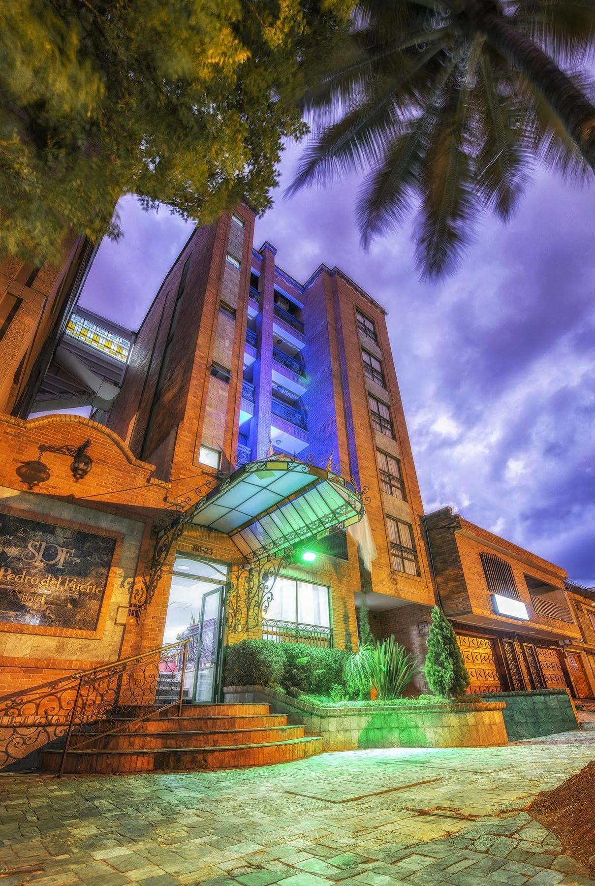 Hotel San Pedro Del Fuerte Medellín Buitenkant foto