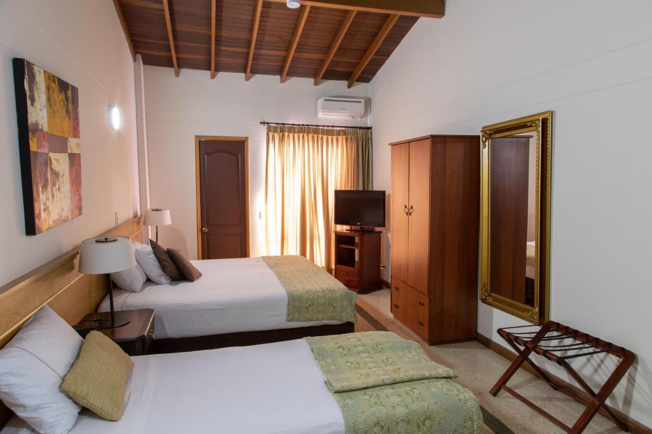 Hotel San Pedro Del Fuerte Medellín Buitenkant foto